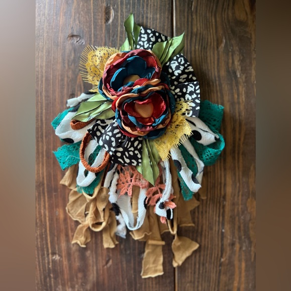 SOLD • Medium Sized Scrappy Flower Pin/Brooch - Picture 3 of 4